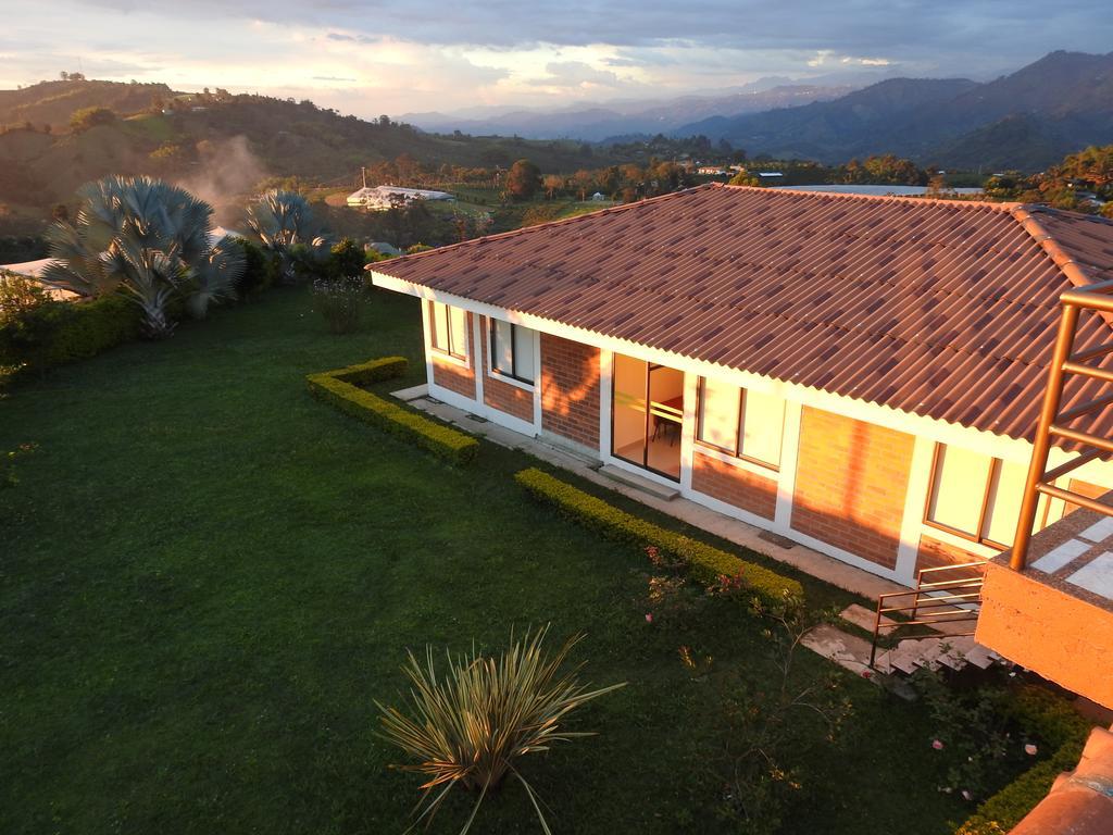 Hostal La Sultana Santa Rosa de Cabal Bagian luar foto