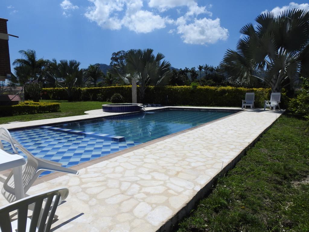 Hostal La Sultana Santa Rosa de Cabal Bagian luar foto