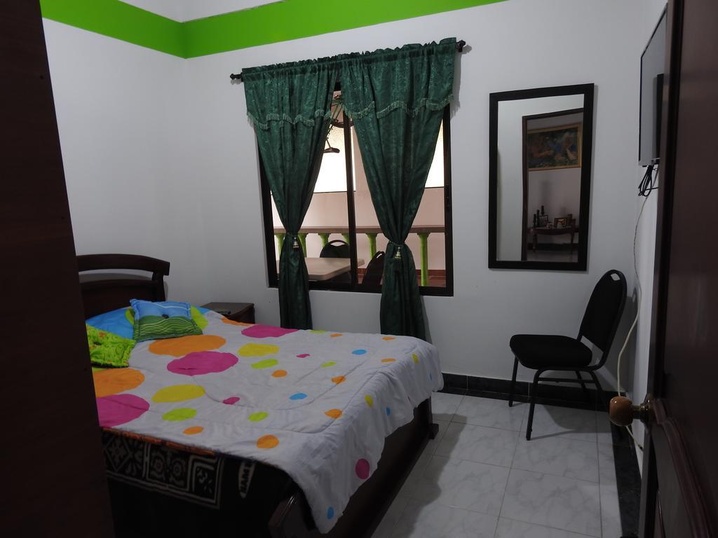 Hostal La Sultana Santa Rosa de Cabal Bagian luar foto
