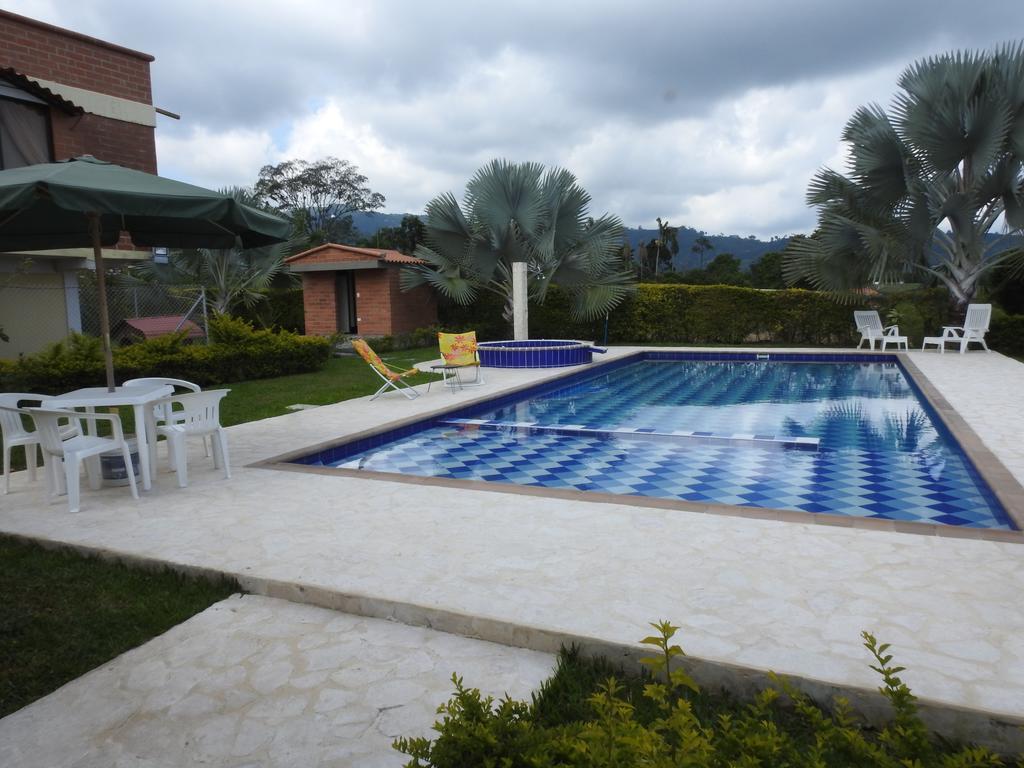 Hostal La Sultana Santa Rosa de Cabal Bagian luar foto